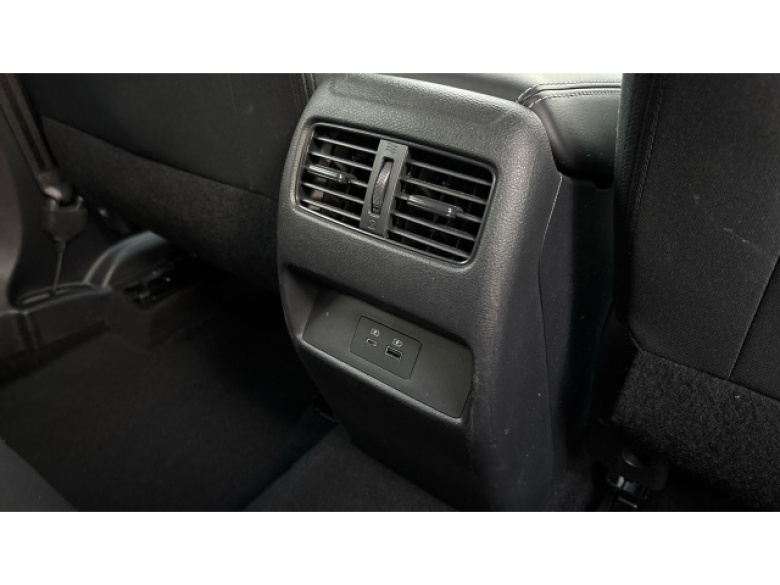 Nissan Qashqai 1.3 DiG-T MH N-Connecta 5dr Petrol Hatchback